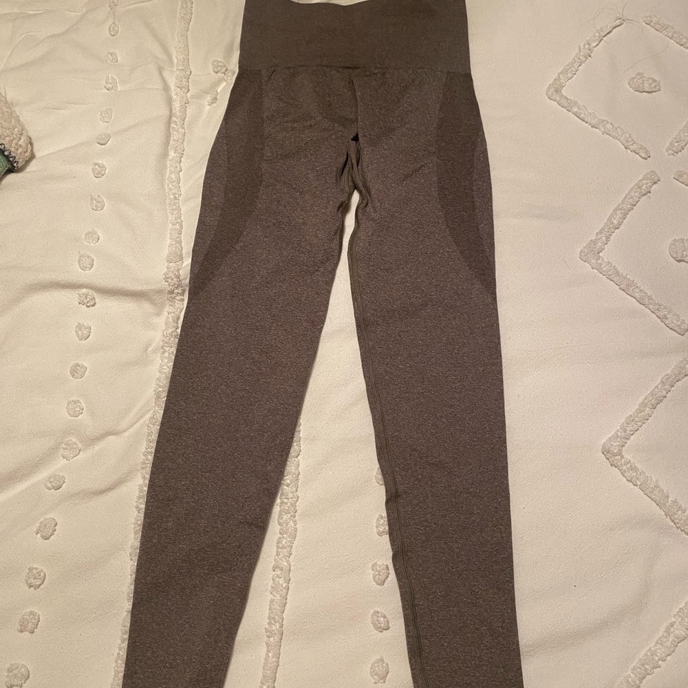 NVGTN leggings size small